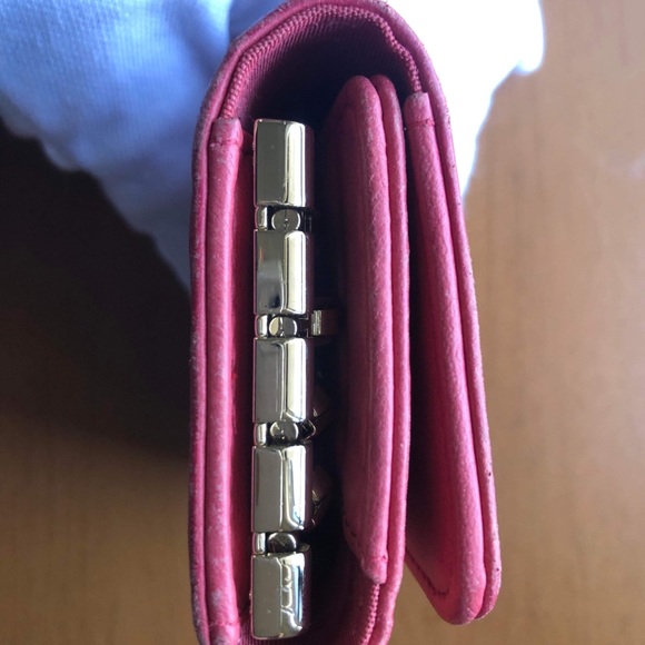 Authentic Chanel pink key holder - Picture 4 of 7